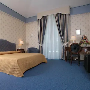 https://nuovo-rebecchino.hotels-amalfi.com
